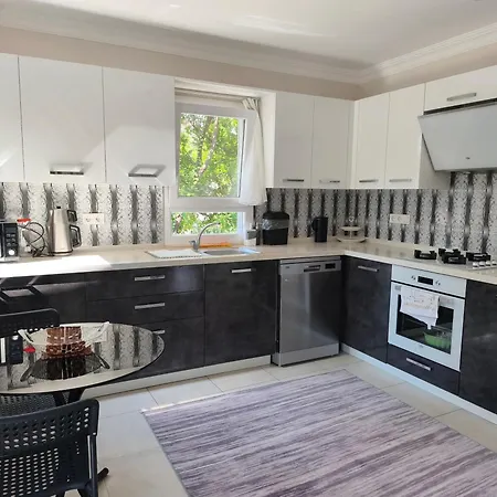 Pervin داليان